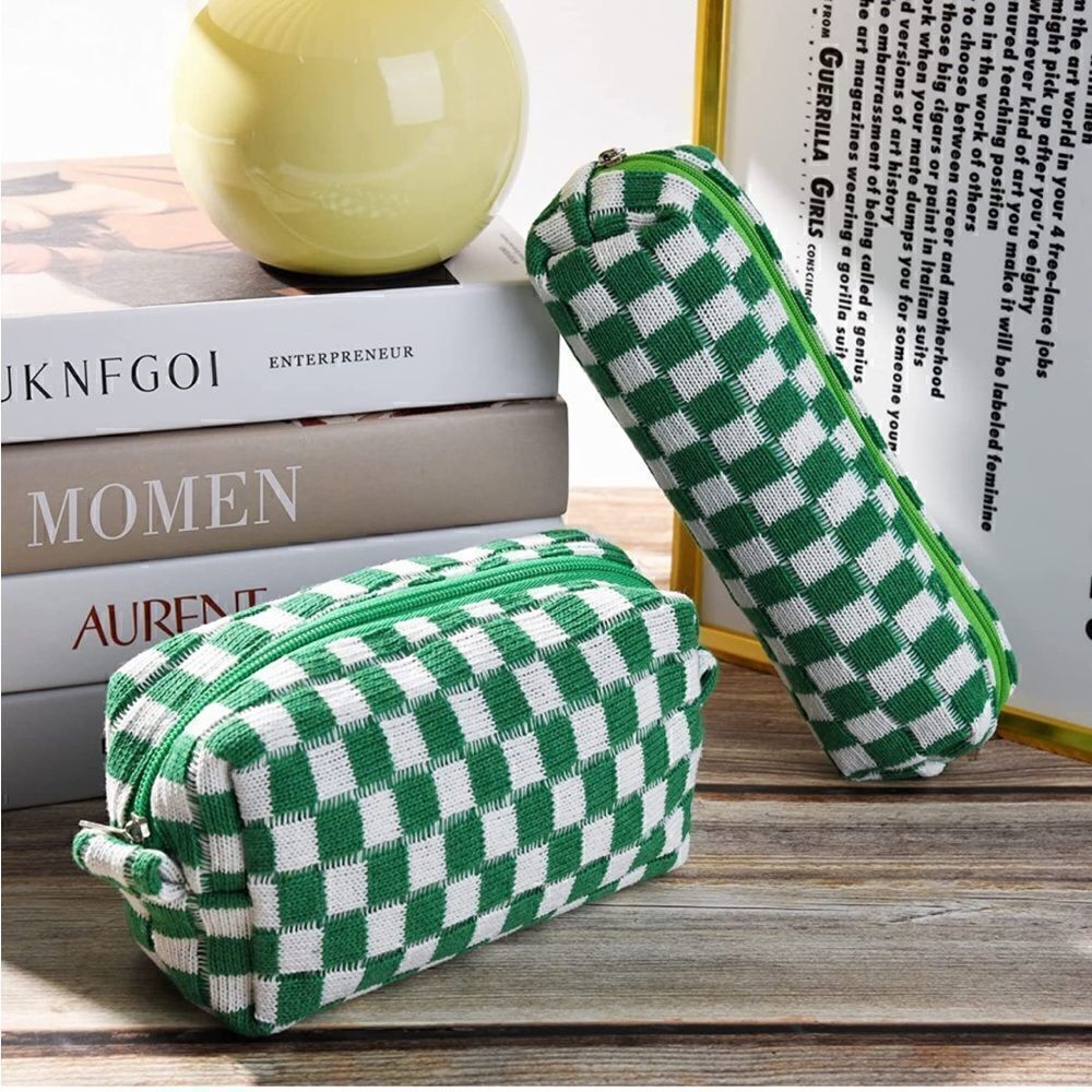Green Checkered Makeup Bag Set - Picture 4 of 6